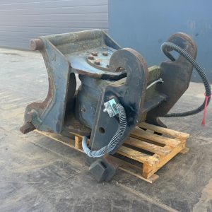Tilting Quick Coupler CW30