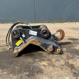 Caterpillar Quick coupler CW 20
