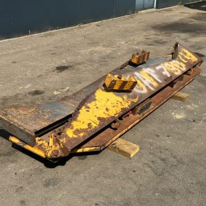 Caterpillar Tail gate730
